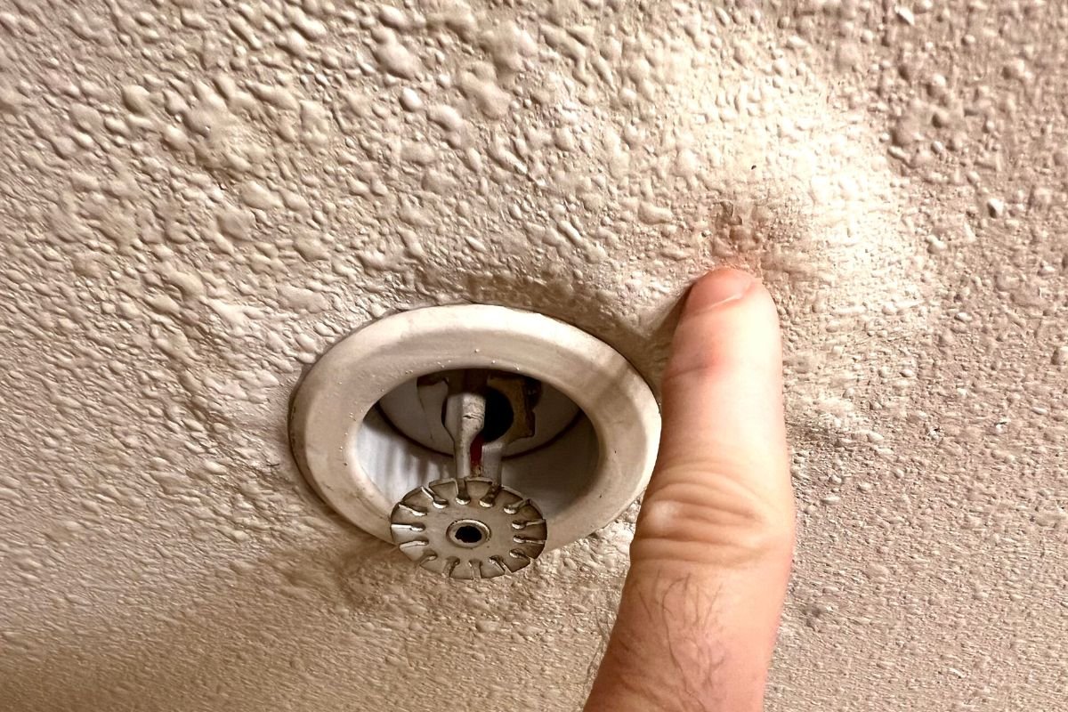 Outdated Ceilings? Why It’s Time to Ditch Popcorn and Upgrade Your Texture